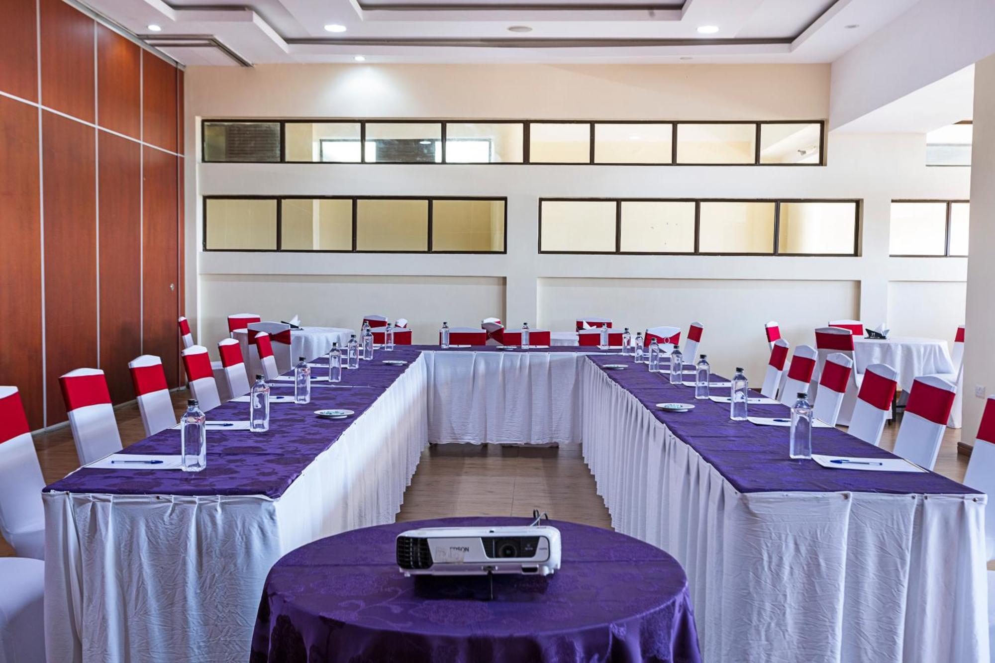 Verona Hotel And Conference Center Ruiru Exterior photo